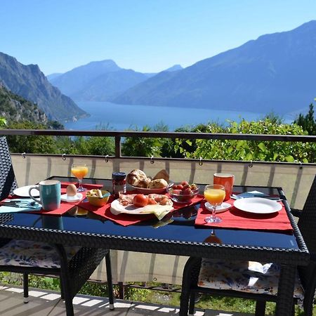Ferienwohnung-Casa-Uta-Gardasee-Limone-トレモージネ エクステリア 写真