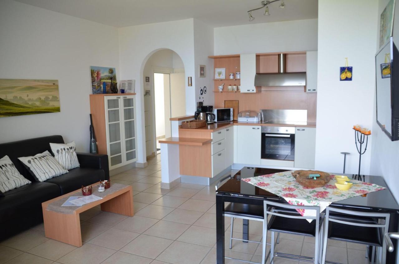 Ferienwohnung-Casa-Uta-Gardasee-Limone-トレモージネ エクステリア 写真